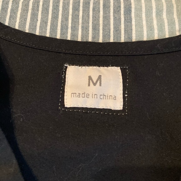 Scrub top - Picture 2 of 4